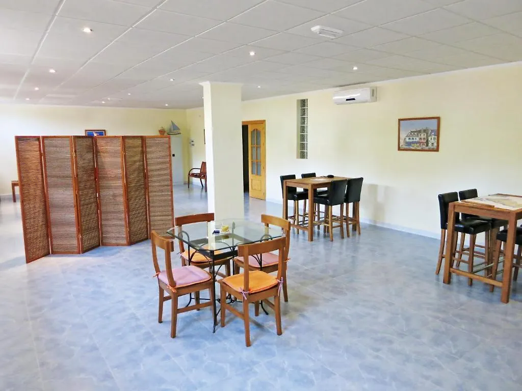 Guest house Hostal Brisamar San Jose